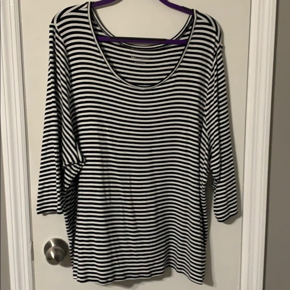 Black and white stripe shirt